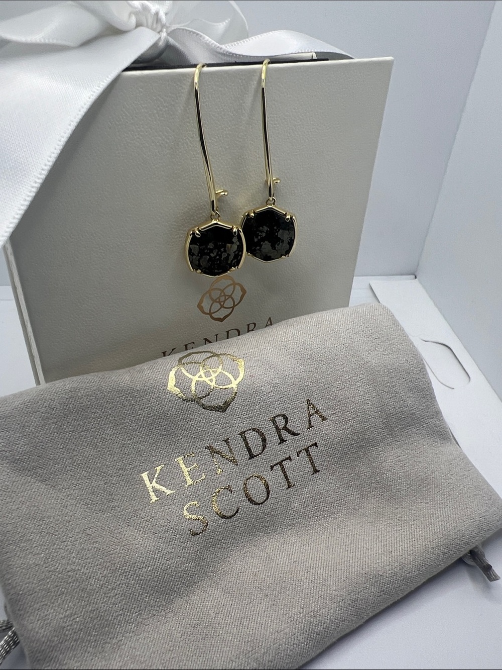 Kendra Scott Black and Gold marbled Drop Earrings